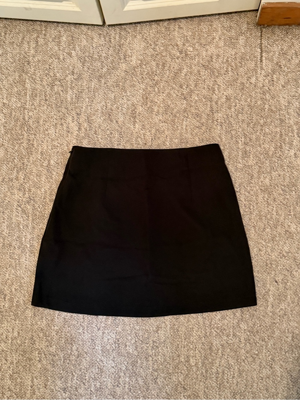 Forever 21 Classic Black Women's Mini Skirt